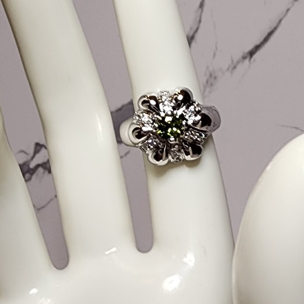 Flower Bud Fashion Ring with Green Stone